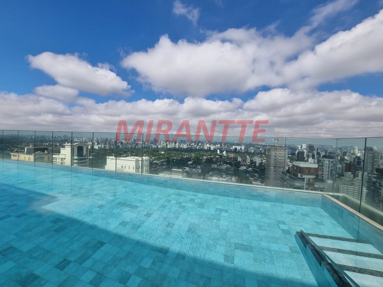 Apartamento de 91.82m² com 2 quartos em Jardim America