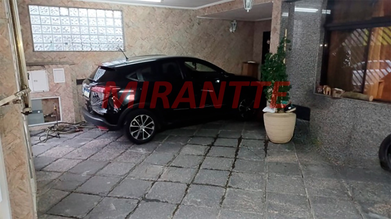 Sobrado de 135m² com 3 quartos em Parque Vitória