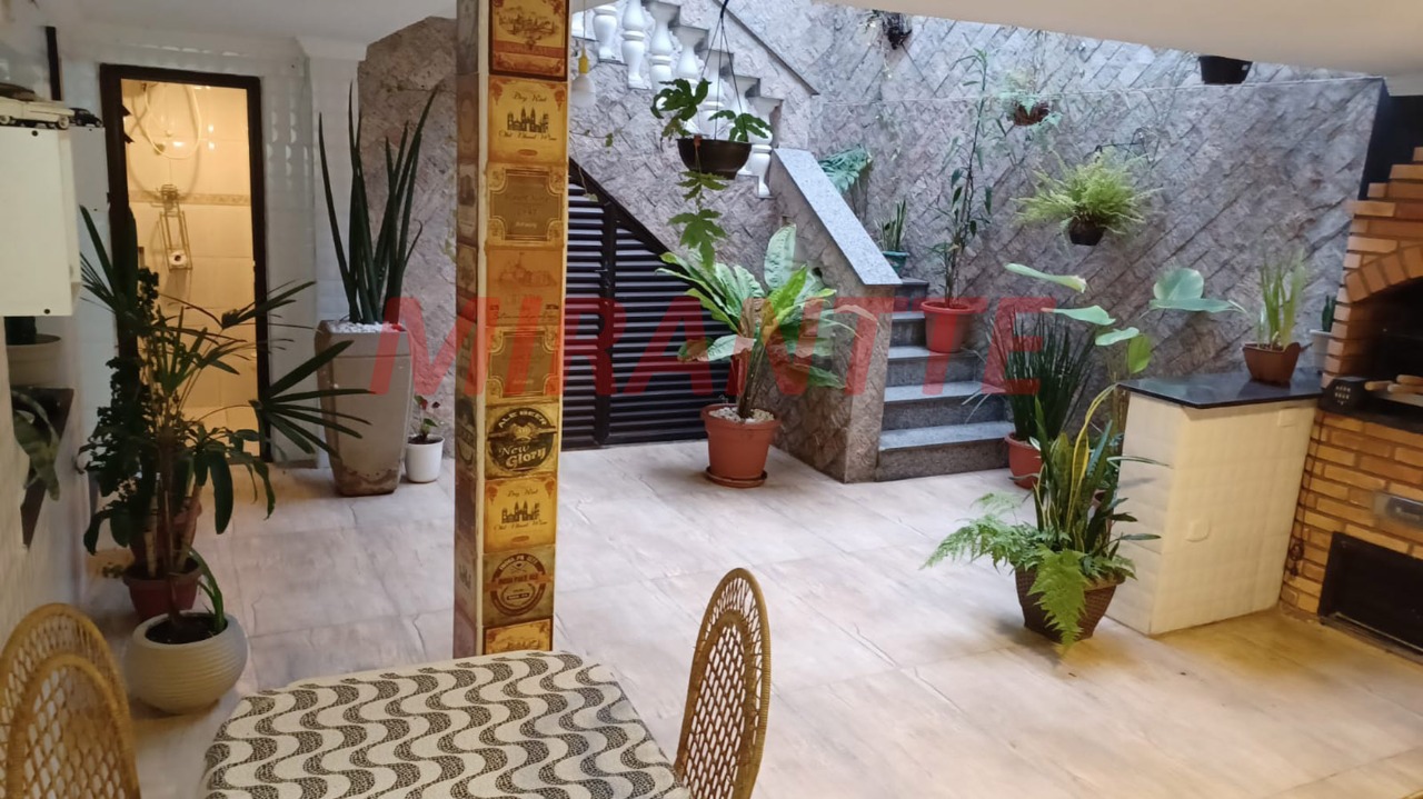 Sobrado de 135m² com 3 quartos em Parque Vitória