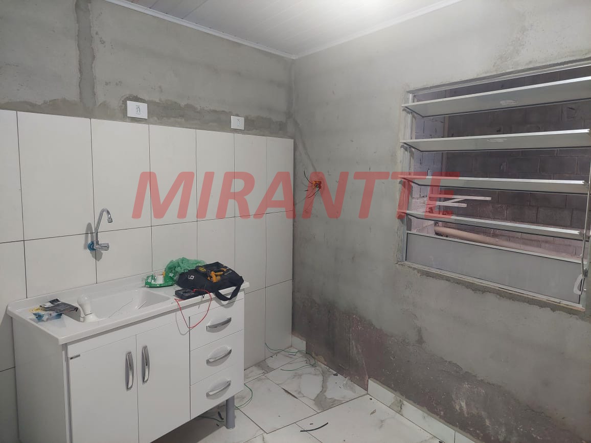 Outros de 1450m² em Casa Verde
