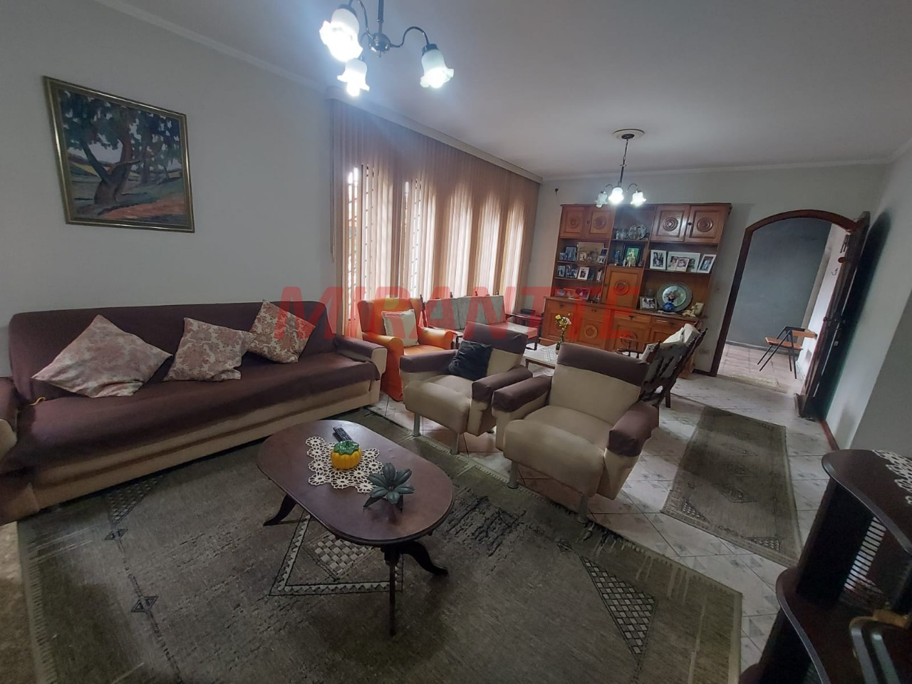 Sobrado de 300m² com 4 quartos em Jardim Guapíra