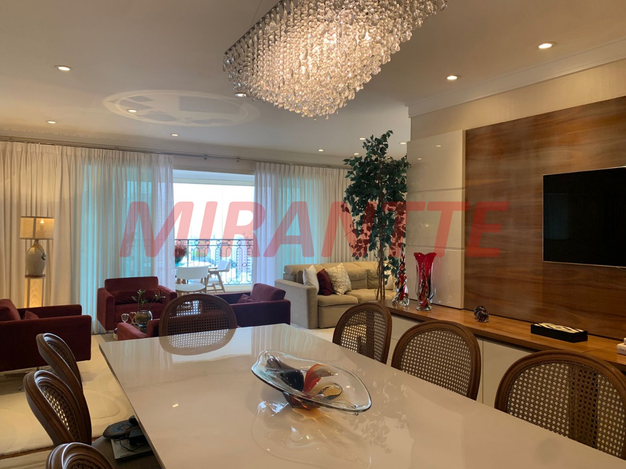 Apartamento de 200m² com 4 quartos em Santana