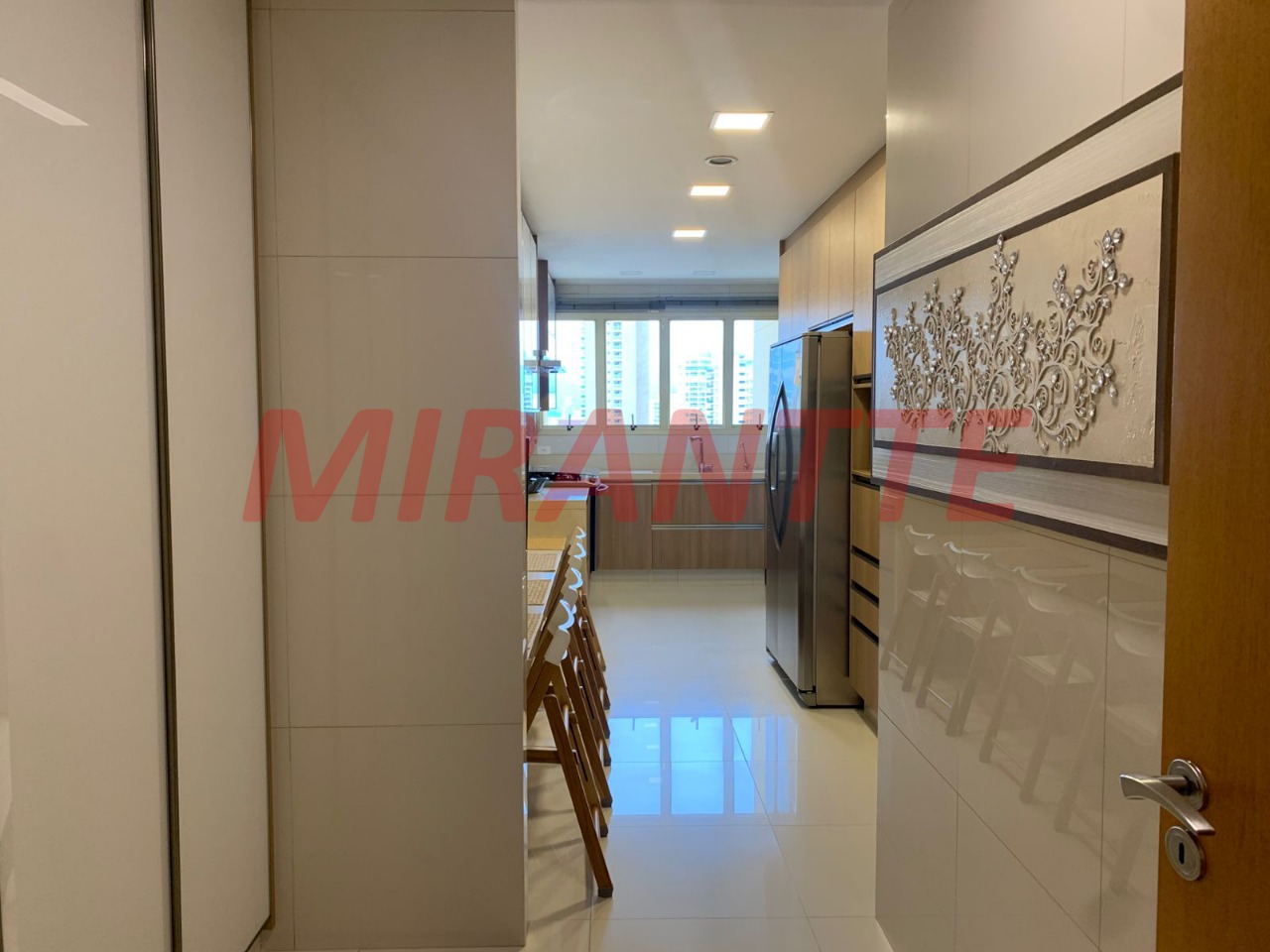 Apartamento de 200m² com 4 quartos em Santana