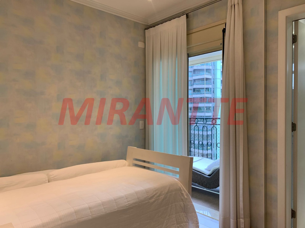 Apartamento de 200m² com 4 quartos em Santana