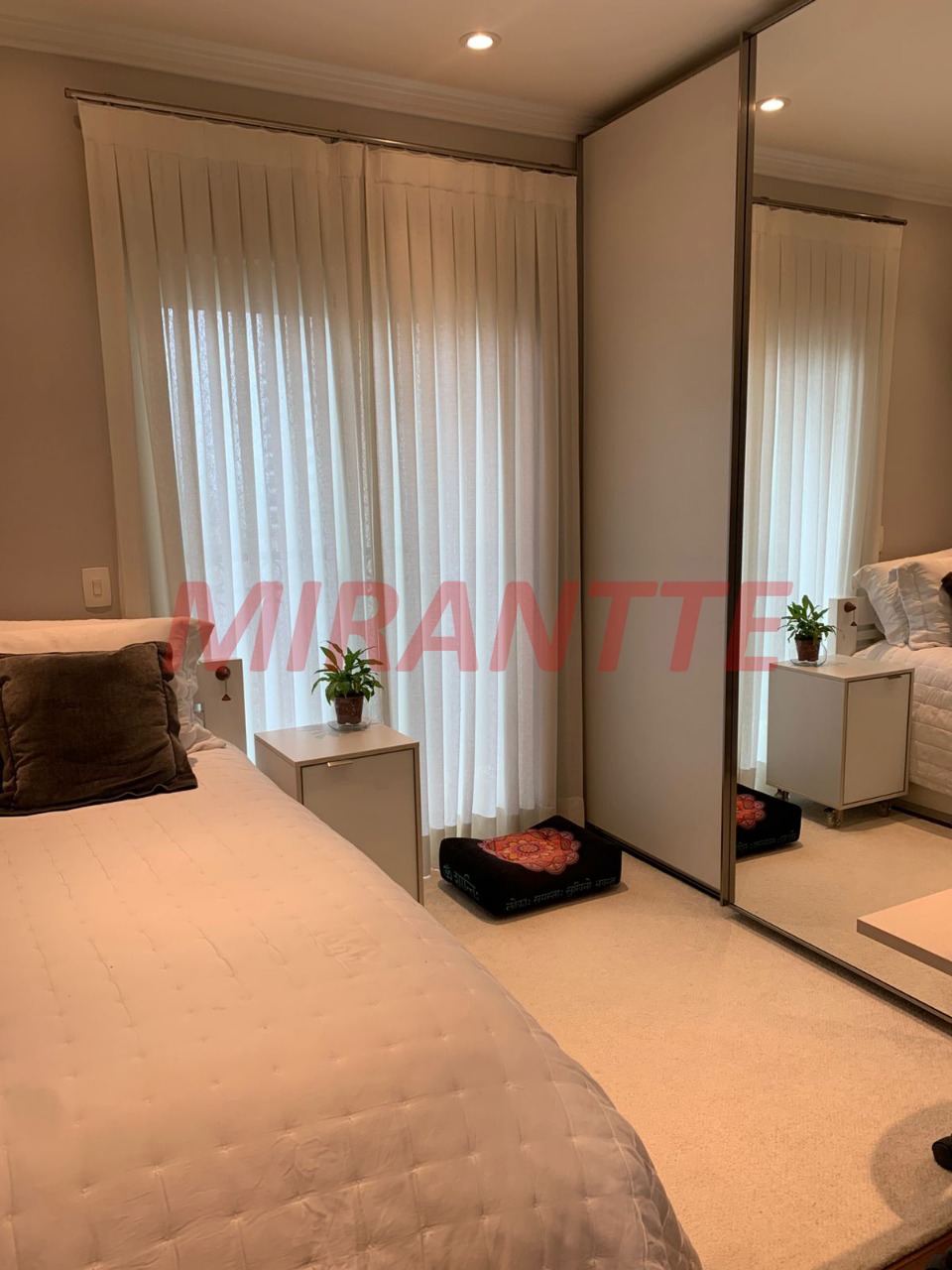 Apartamento de 200m² com 4 quartos em Santana