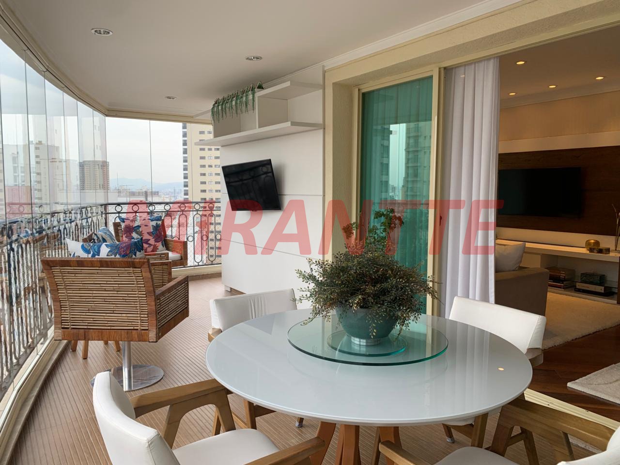 Apartamento de 200m² com 4 quartos em Santana