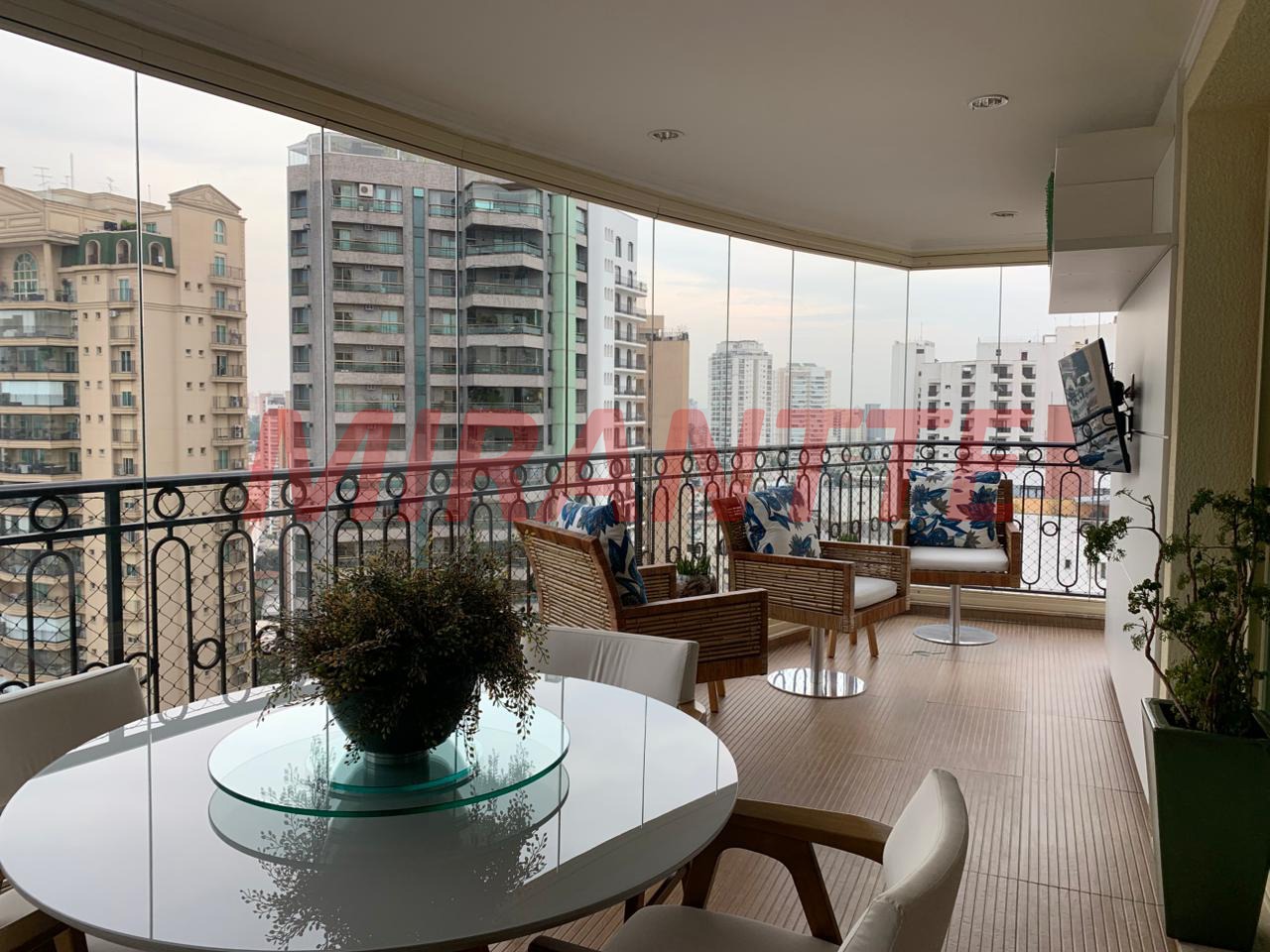 Apartamento de 200m² com 4 quartos em Santana