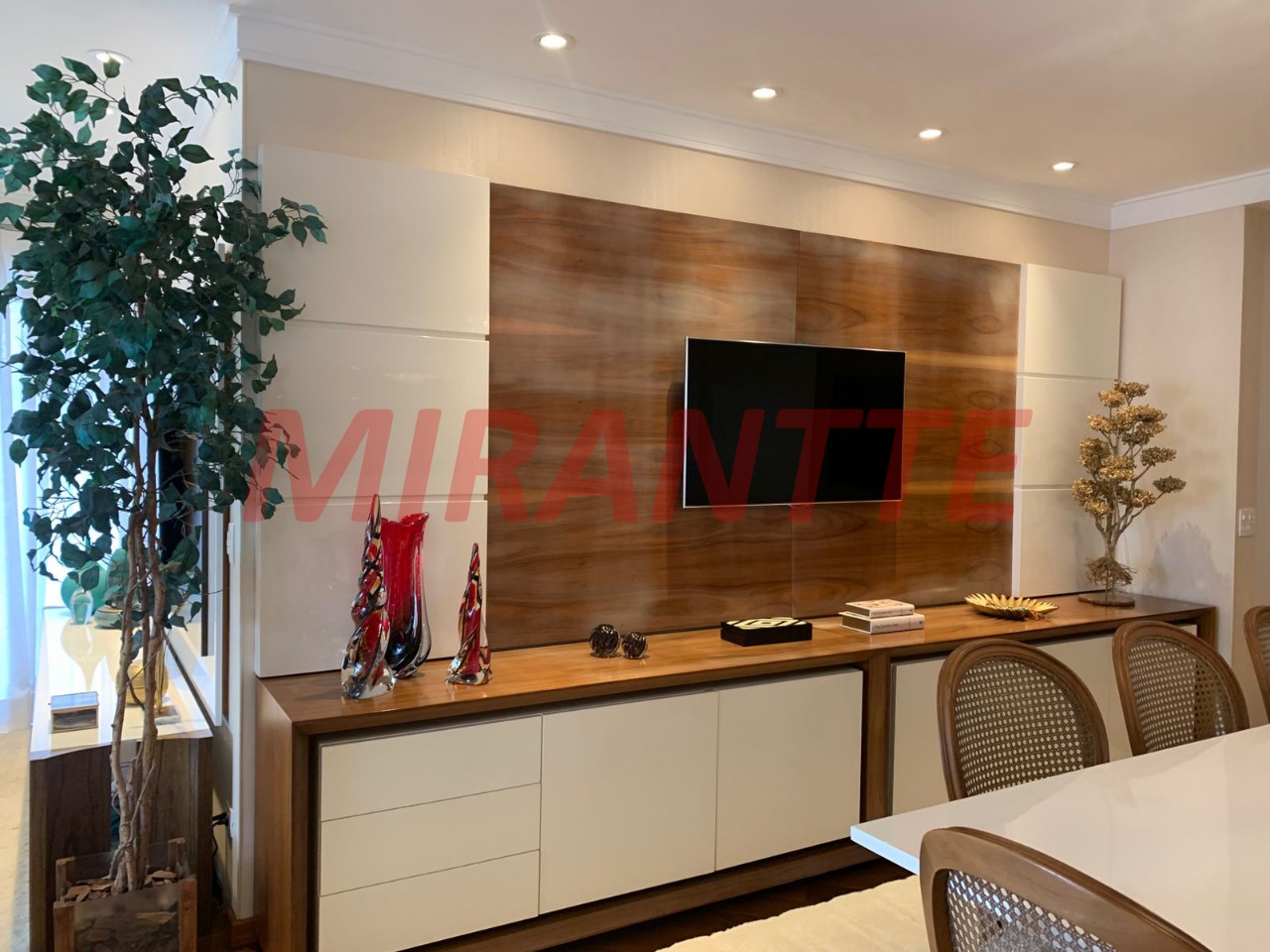 Apartamento de 200m² com 4 quartos em Santana