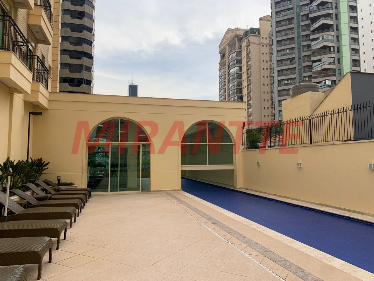 Apartamento de 200m² com 4 quartos em Santana