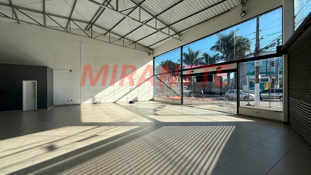 Comercial de 220m² em Vila Constança