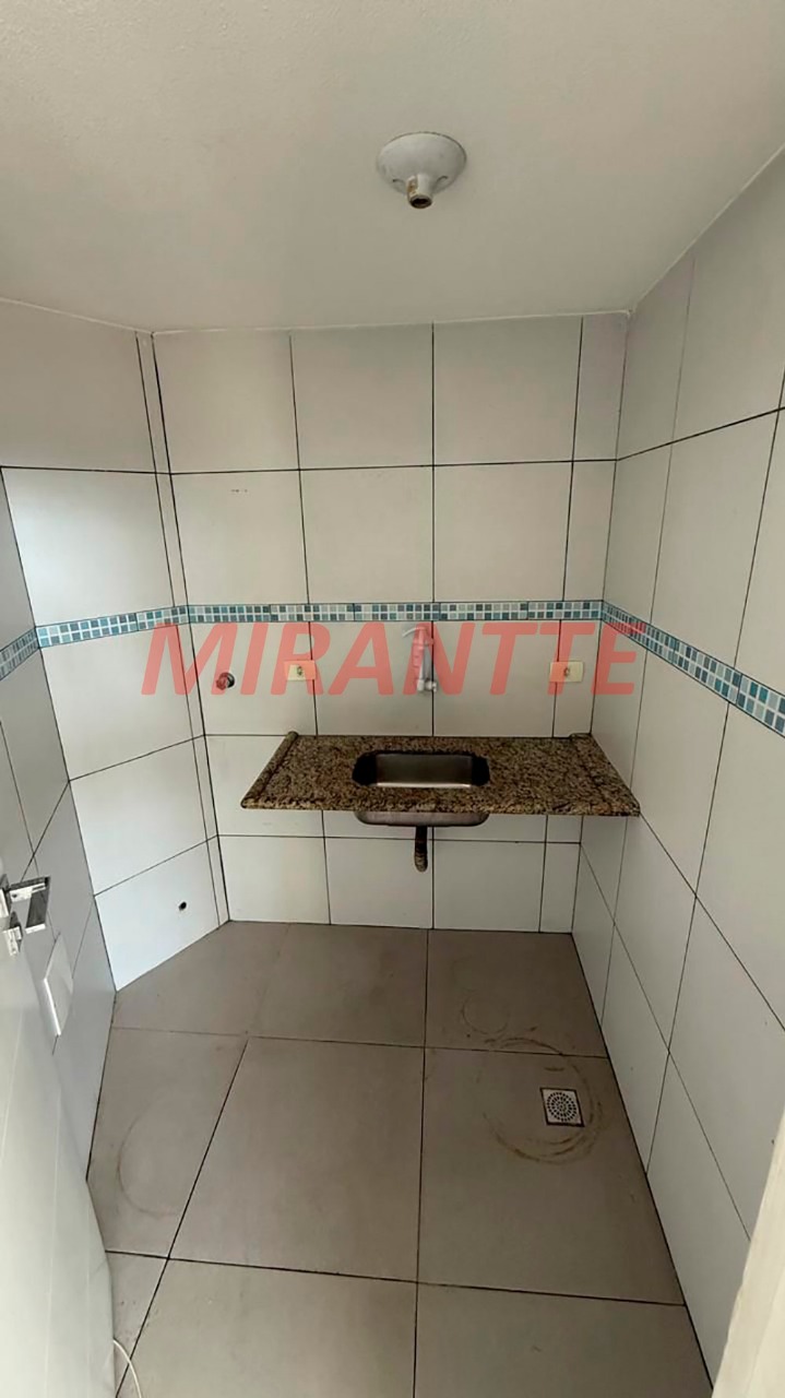 Comercial de 220m² em Vila Constança