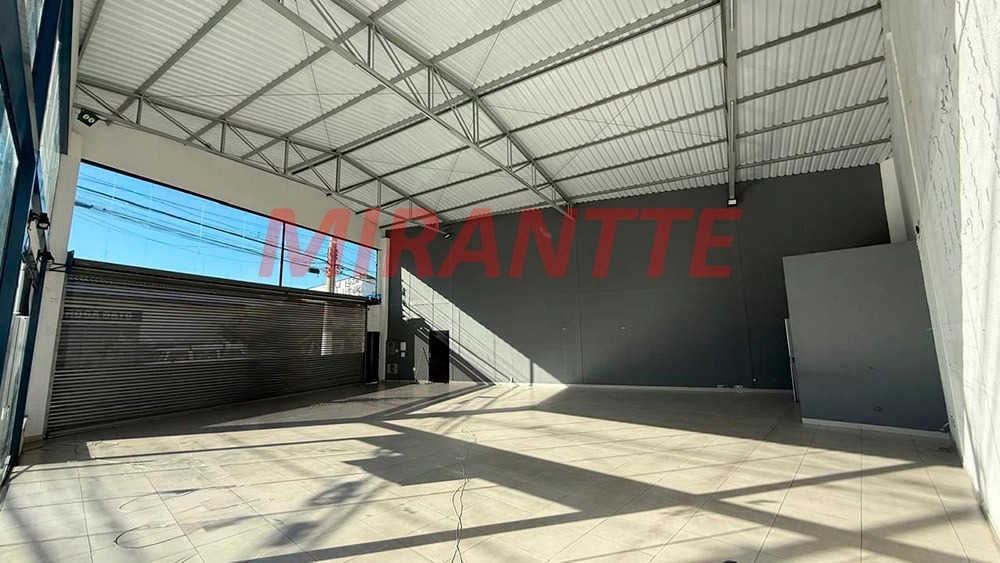 Comercial de 220m² em Vila Constança