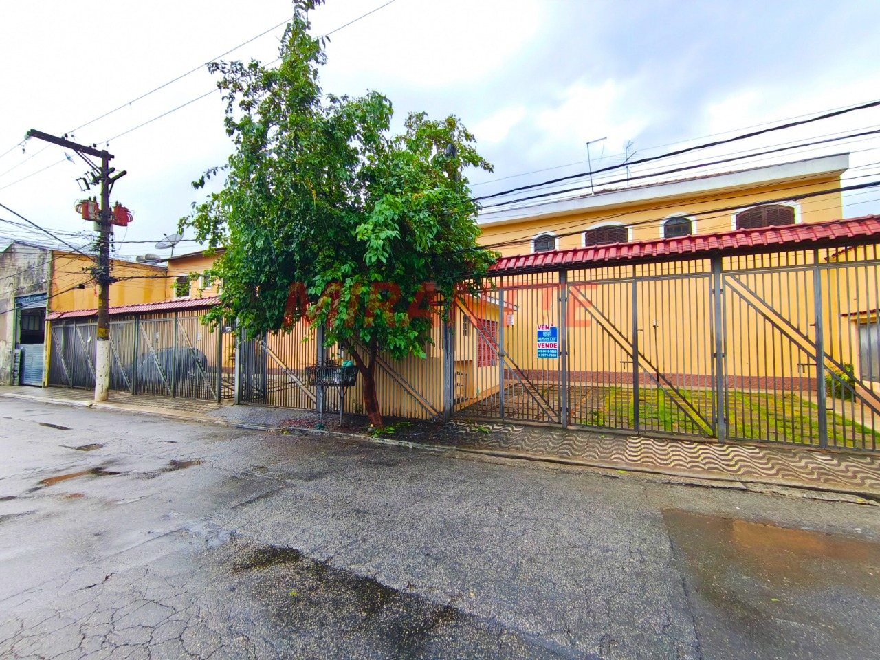 Cond. fechado de 100m² com 3 quartos em Jardim Brasil (Zona Norte)