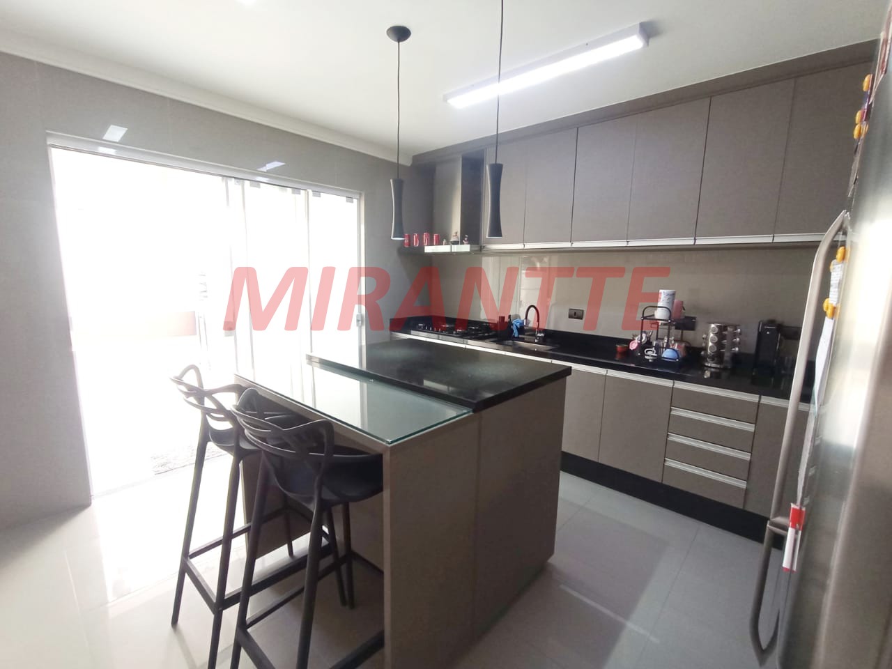 Sobrado de 143m² com 3 quartos em Água Fria