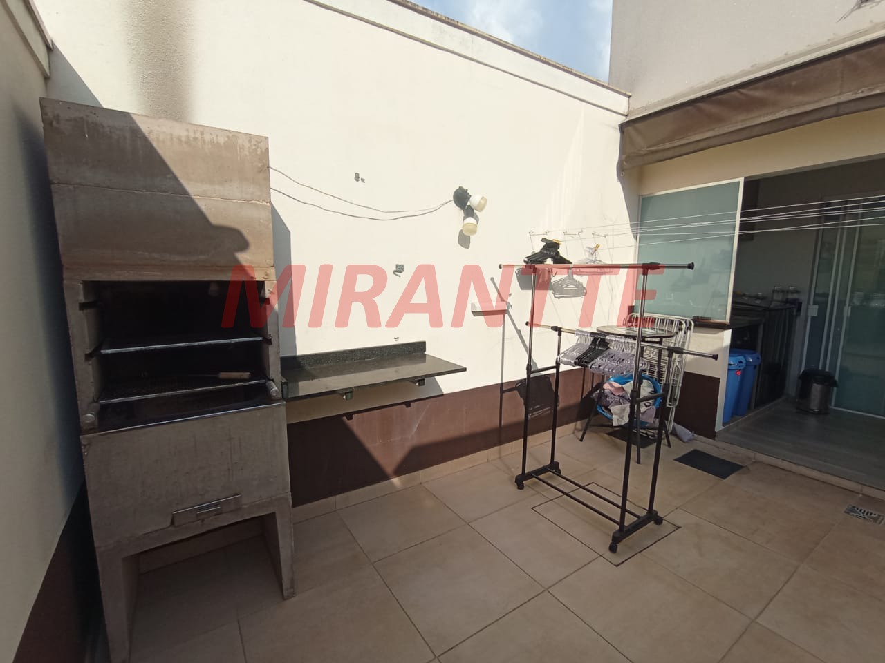 Sobrado de 143m² com 3 quartos em Água Fria