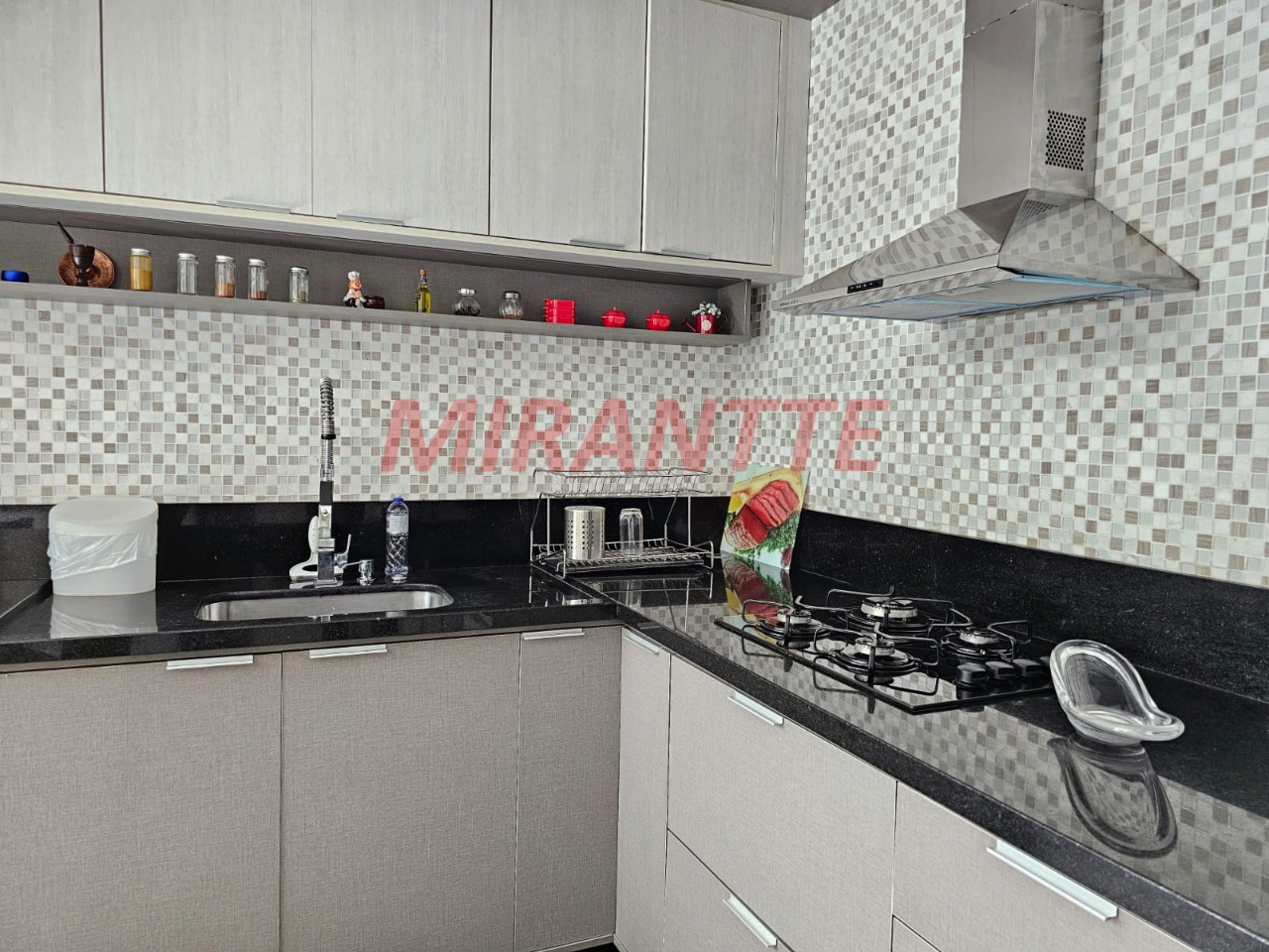 Sobrado de 298m² com 3 quartos em Vila Maria Alta