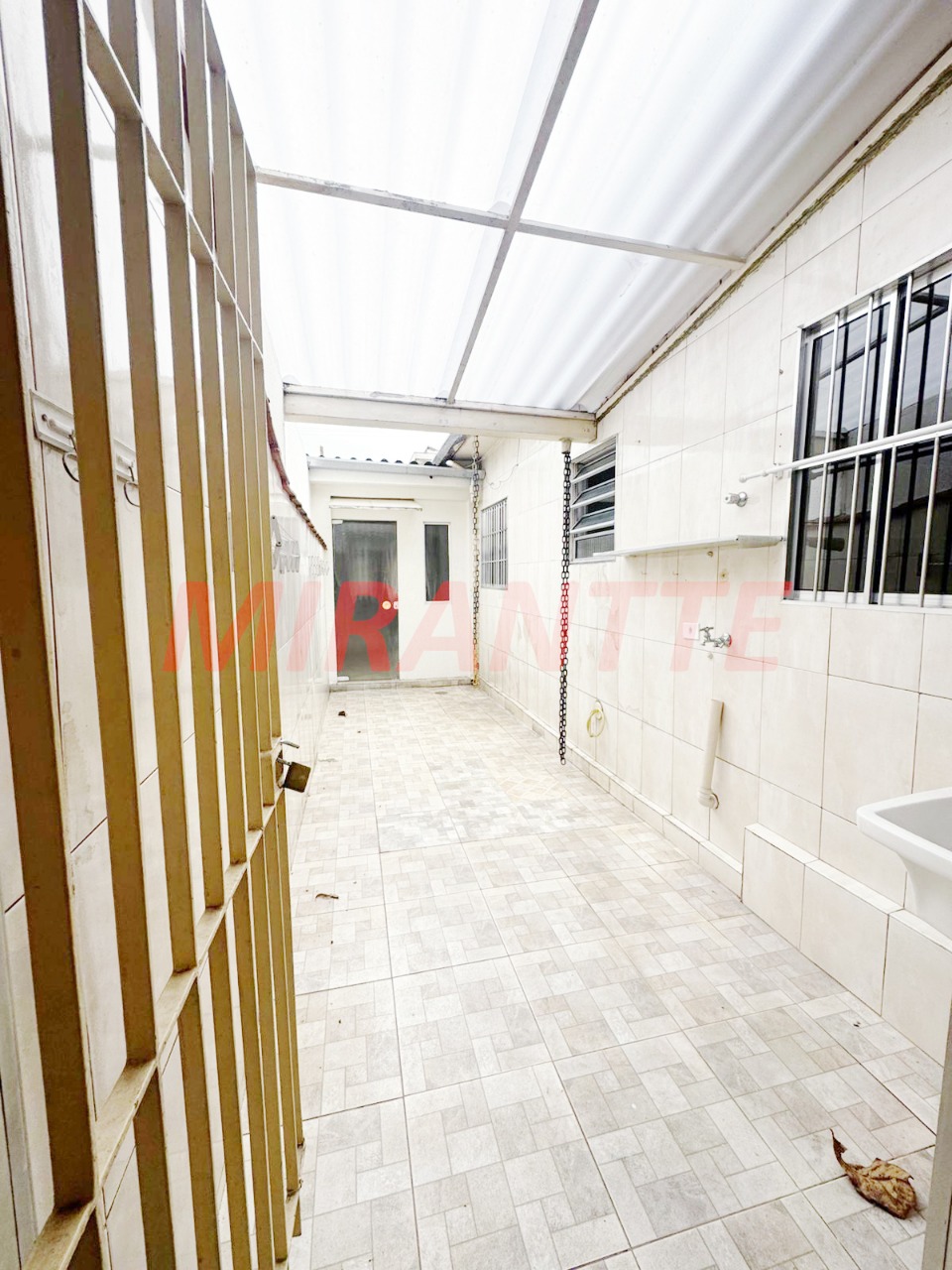 Casa terrea de 163m² com 2 quartos em residencial