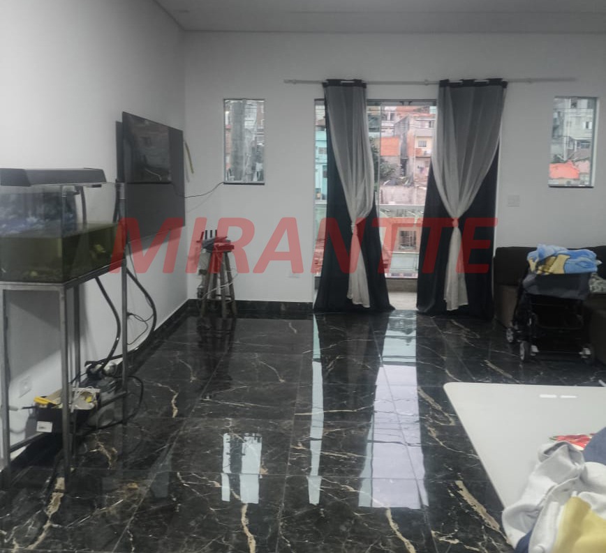 Sobrado de 175m² com 3 quartos em Jardim Corisco