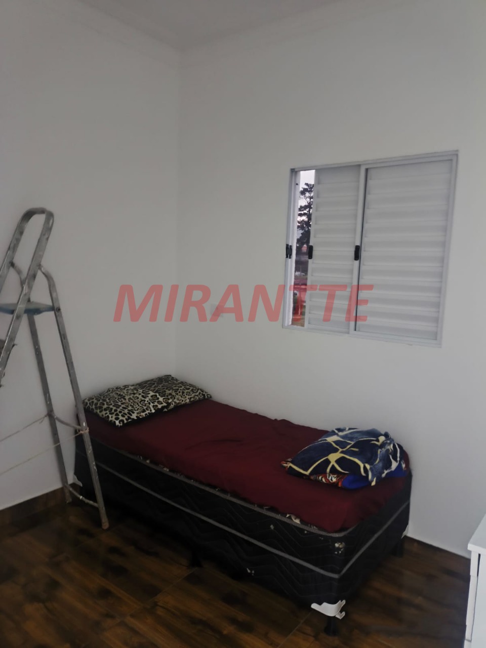 Sobrado de 175m² com 3 quartos em Jardim Corisco