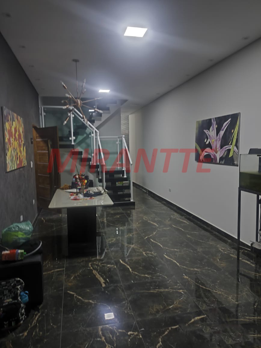 Sobrado de 175m² com 3 quartos em Jardim Corisco