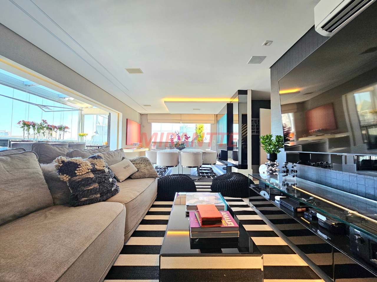 Cobertura de 305m² com 4 quartos em Brooklin Paulista