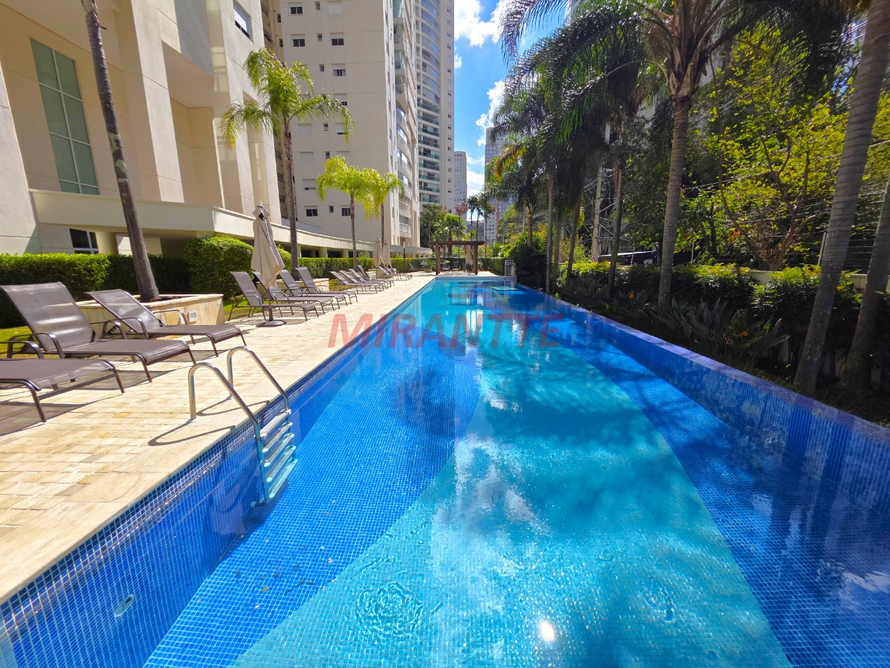 Cobertura de 305m² com 4 quartos em Brooklin Paulista