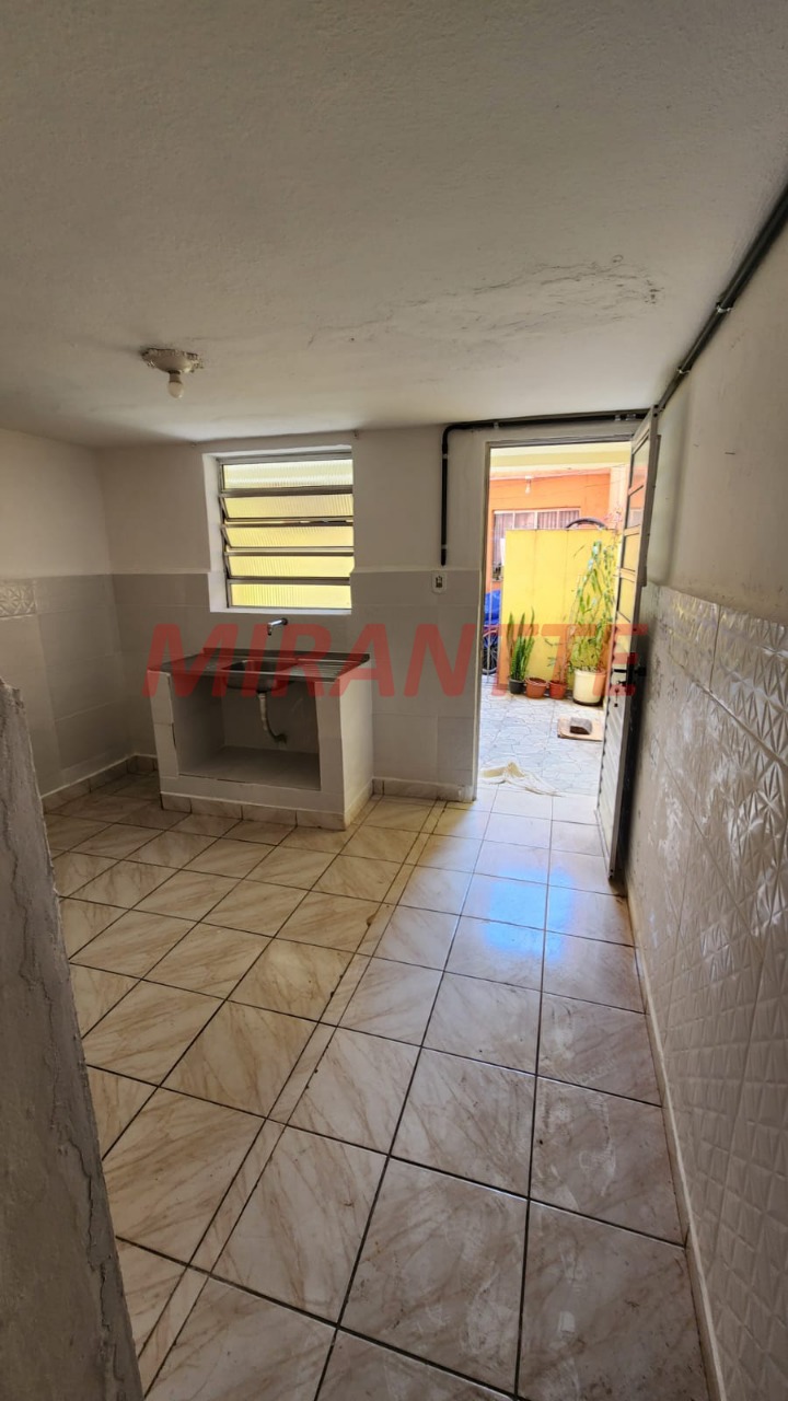 Sobrado de 215m² com 6 quartos em Vila Medeiros