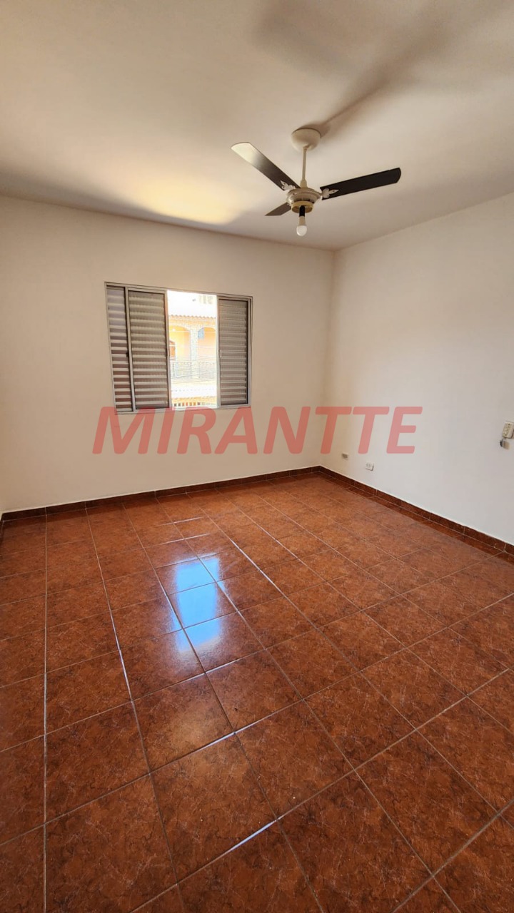 Sobrado de 215m² com 6 quartos em Vila Medeiros