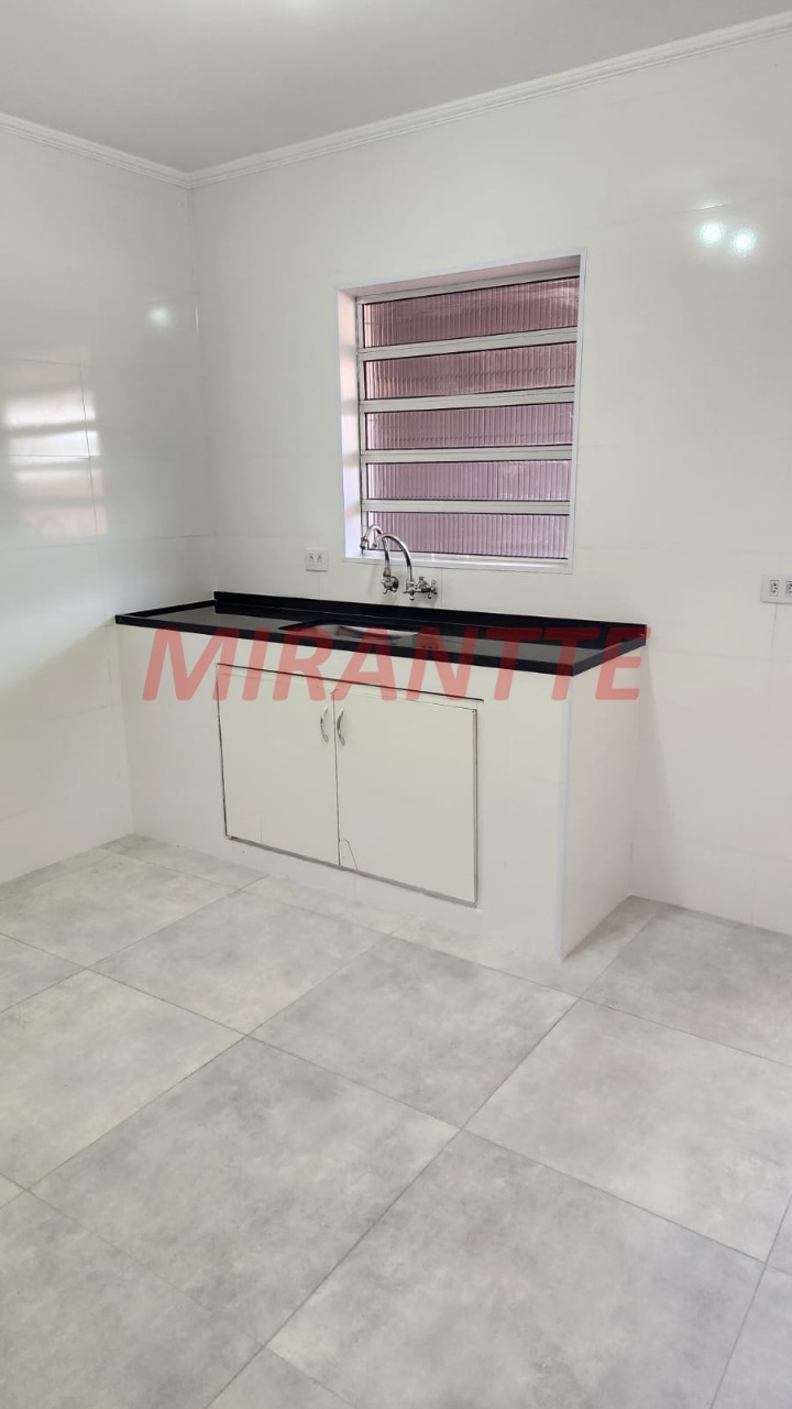 Sobrado de 215m² com 6 quartos em Vila Medeiros