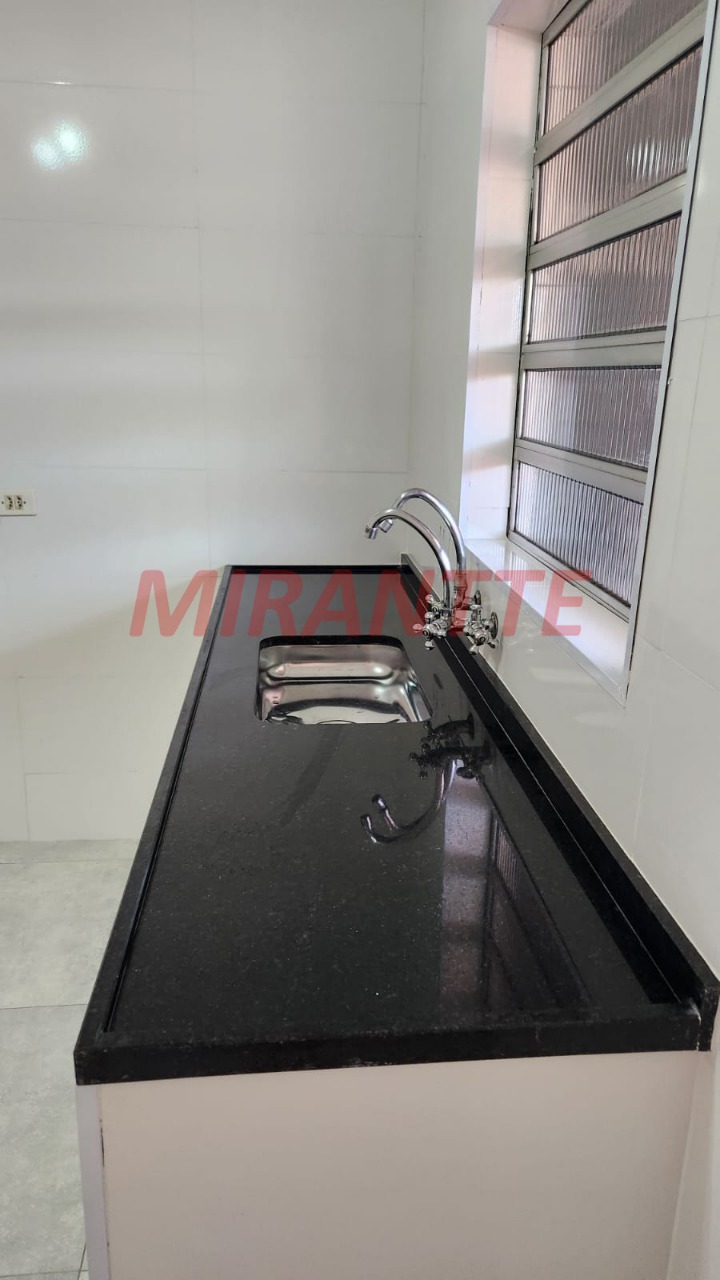 Sobrado de 215m² com 6 quartos em Vila Medeiros