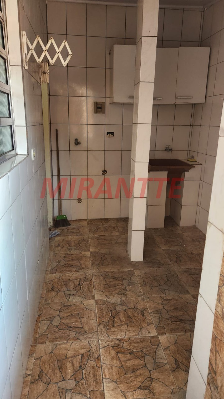 Sobrado de 215m² com 6 quartos em Vila Medeiros