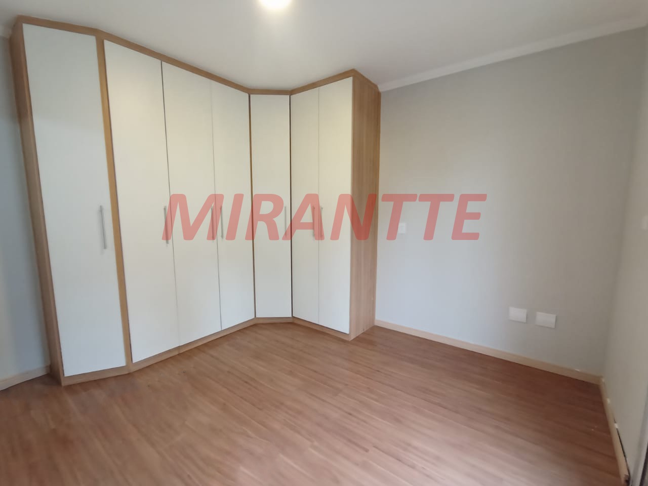Sobrado de 137.5m² com 3 quartos em Vila Medeiros