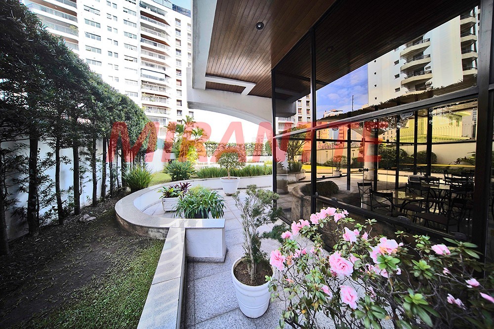 Apartamento de 215m² com 3 quartos em Paraíso