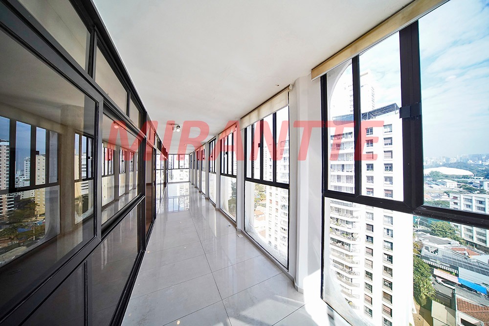 Apartamento de 215m² com 3 quartos em Paraíso