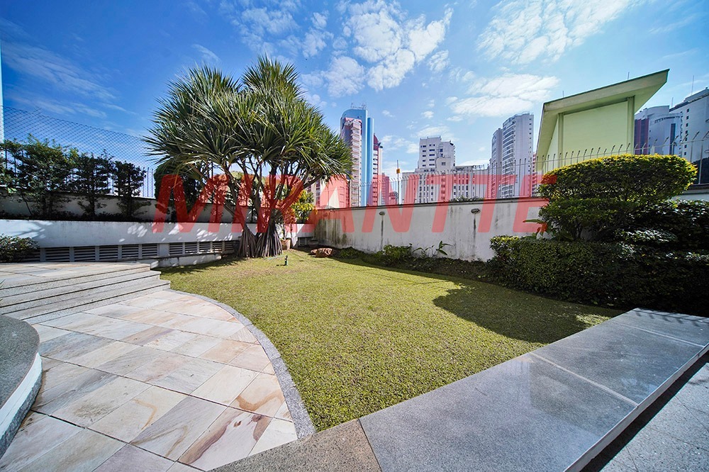 Apartamento de 215m² com 3 quartos em Paraíso