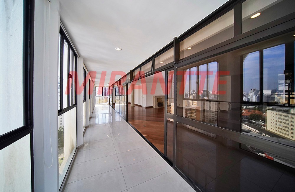Apartamento de 215m² com 3 quartos em Paraíso