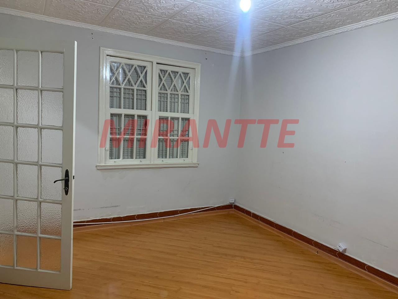 Sobrado de 236m² com 3 quartos em Santana