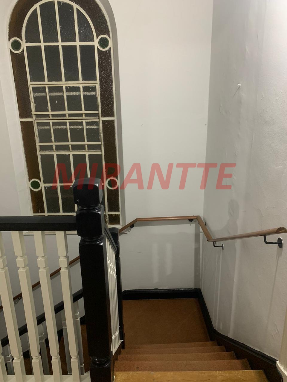 Sobrado de 236m² com 3 quartos em Santana