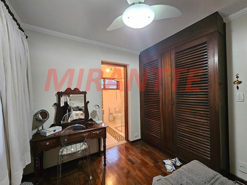 Sobrado de 270m² com 4 quartos em Vila Albertina