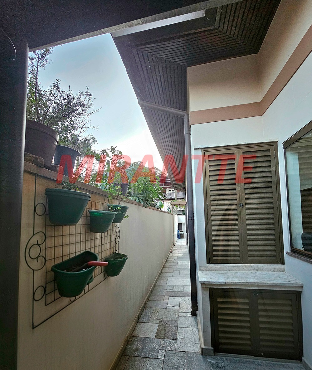 Sobrado de 270m² com 4 quartos em Vila Albertina