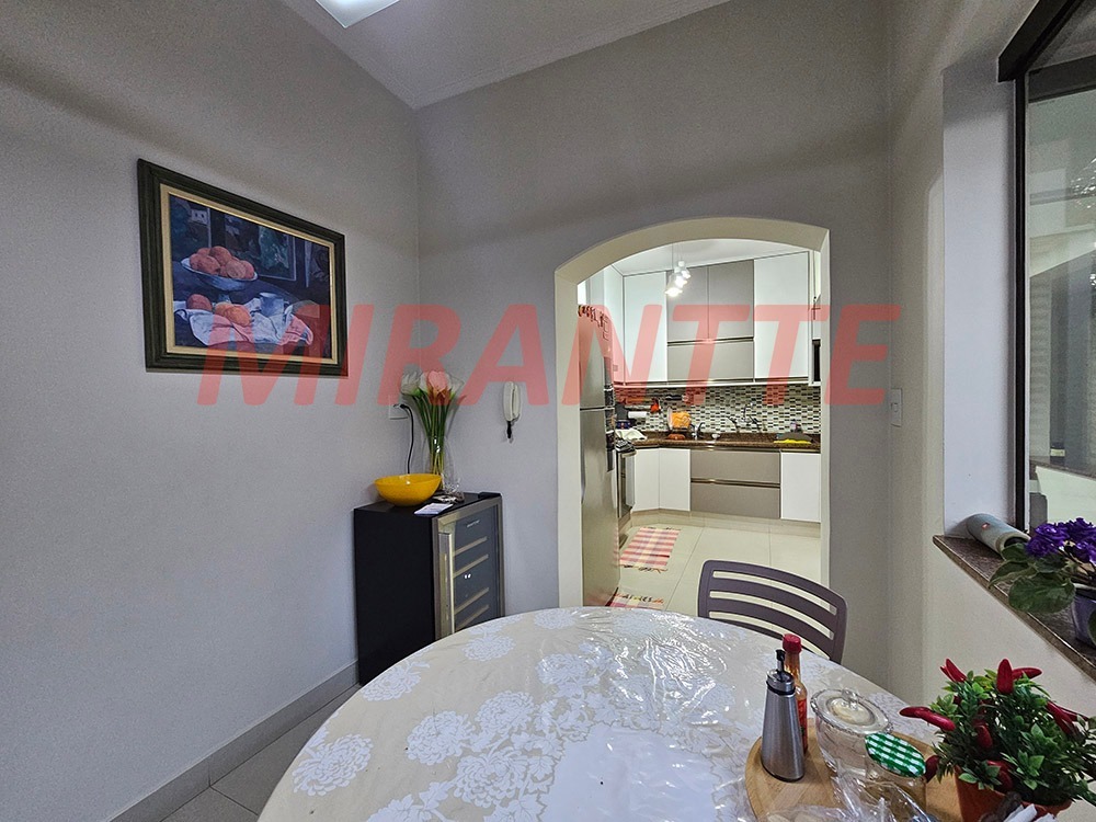 Sobrado de 270m² com 4 quartos em Vila Albertina