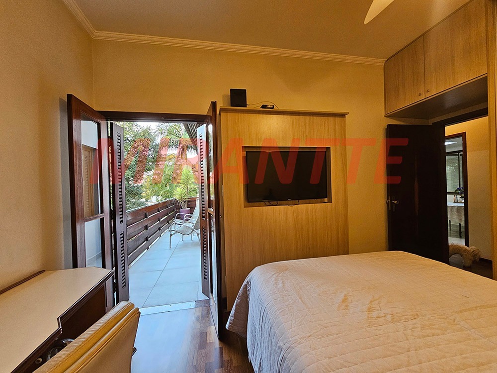 Sobrado de 270m² com 4 quartos em Vila Albertina