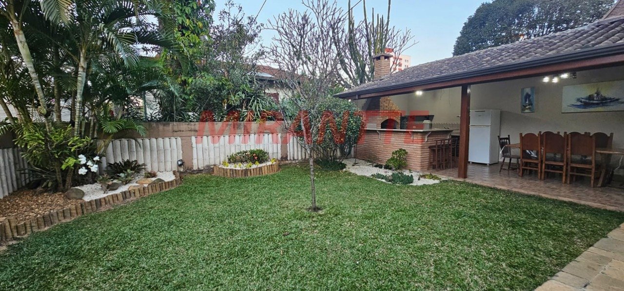 Sobrado de 270m² com 4 quartos em Vila Albertina
