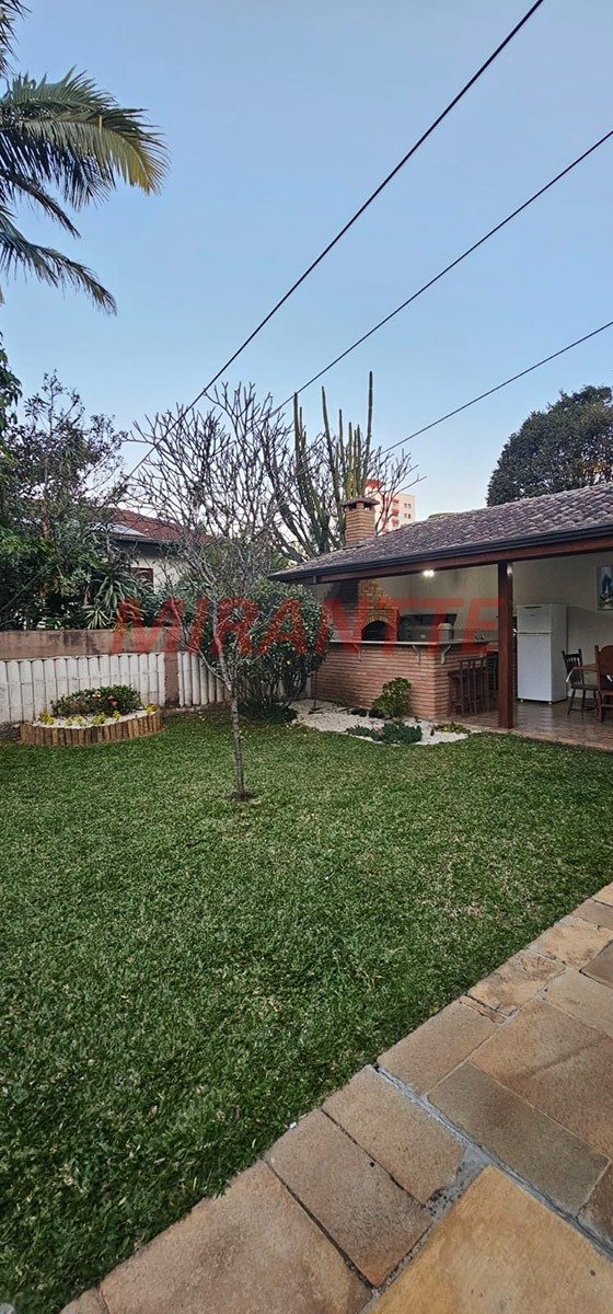 Sobrado de 270m² com 4 quartos em Vila Albertina