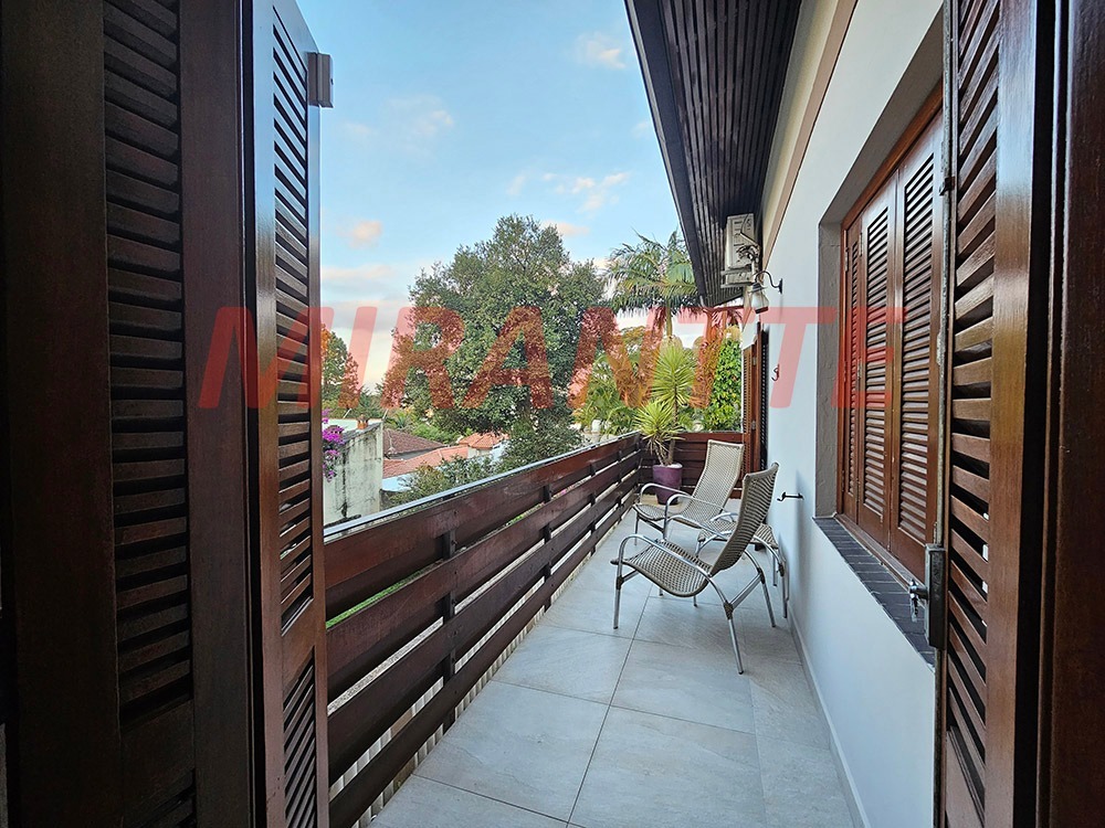 Sobrado de 270m² com 4 quartos em Vila Albertina