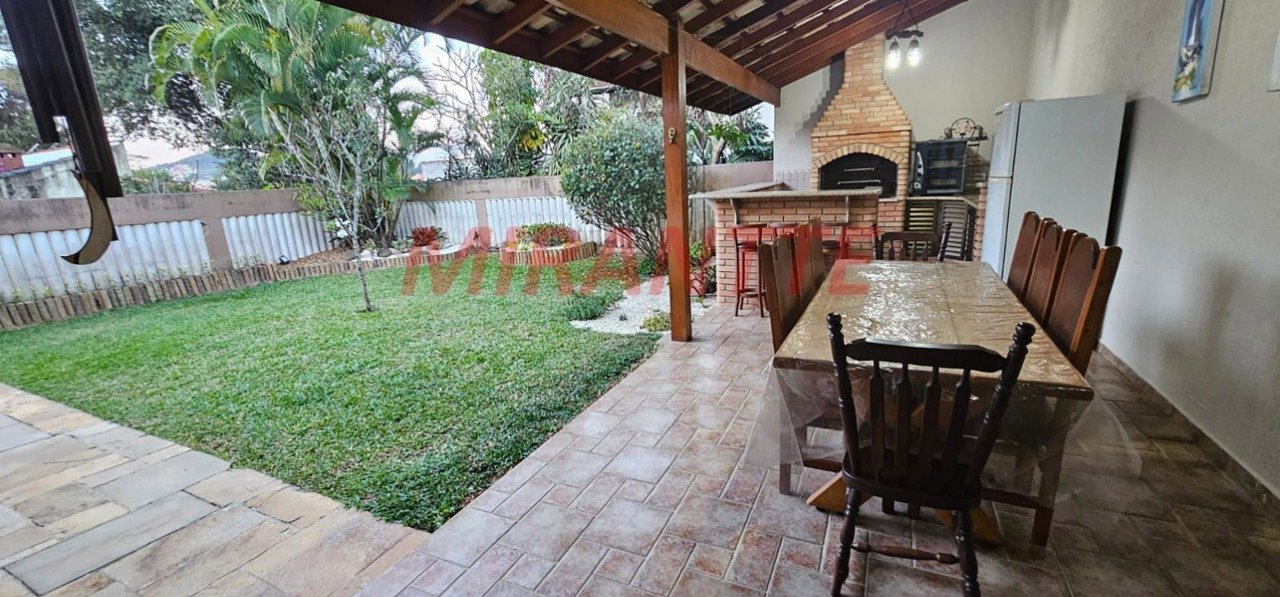 Sobrado de 270m² com 4 quartos em Vila Albertina