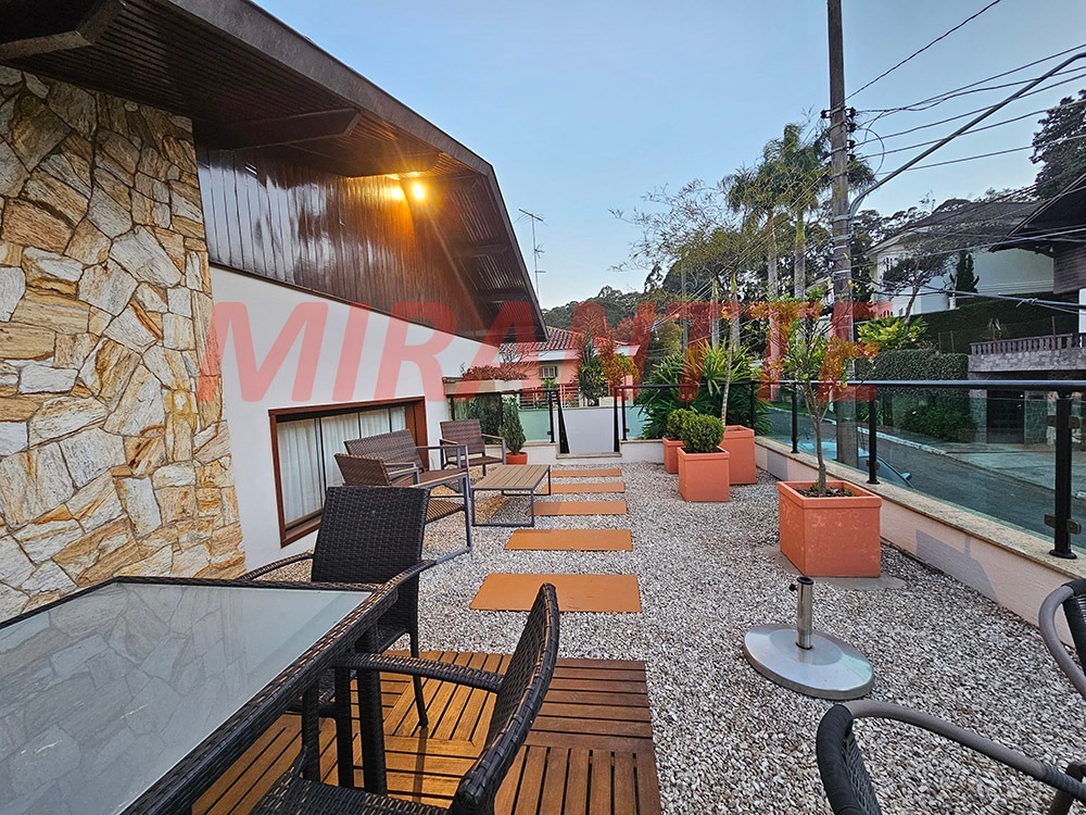 Sobrado de 270m² com 4 quartos em Vila Albertina