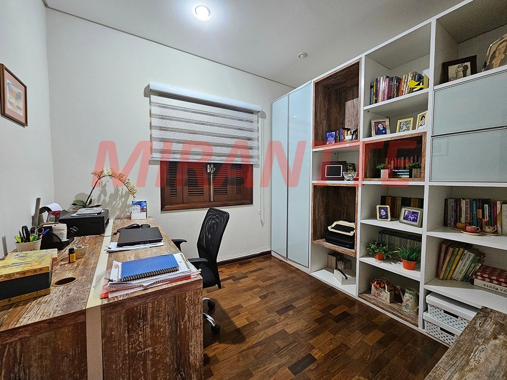 Sobrado de 270m² com 4 quartos em Vila Albertina
