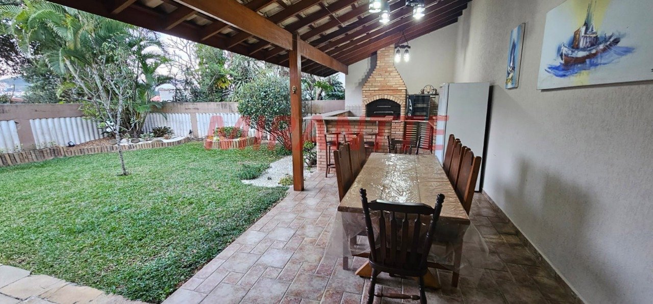 Sobrado de 270m² com 4 quartos em Vila Albertina