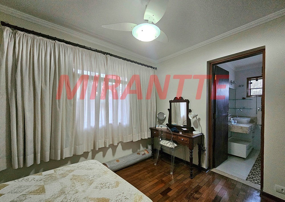 Sobrado de 270m² com 4 quartos em Vila Albertina